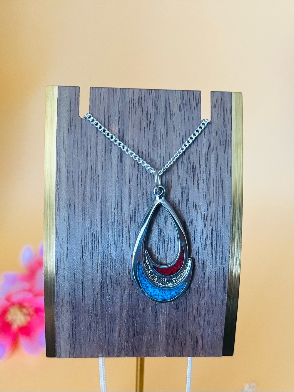 Silver plated Teardrop Pendant Necklace with Red & Blue Enamel